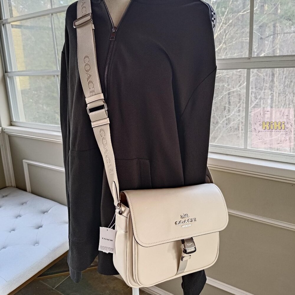 Coach Pace Messenger Bag CR098 white